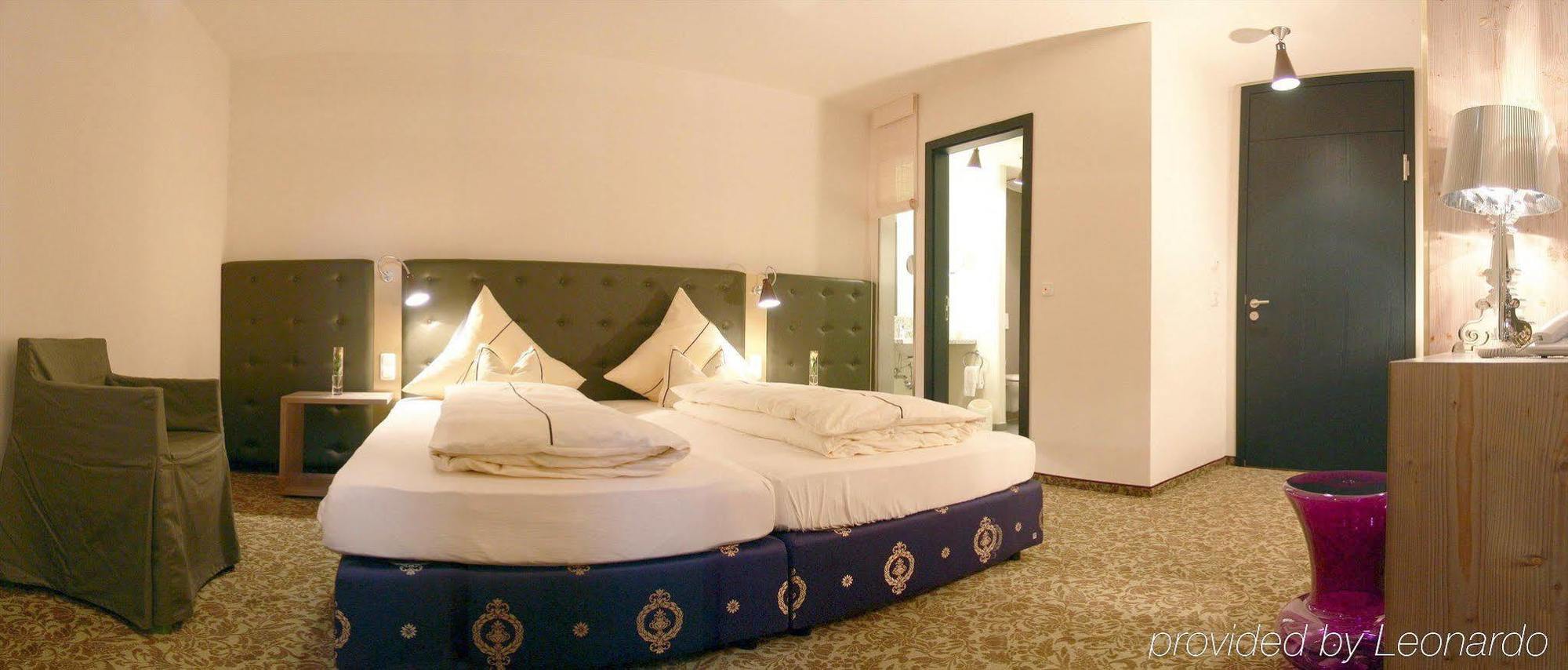 Hotel Lehmeier Neumarkt in der Oberpfalz Δωμάτιο φωτογραφία